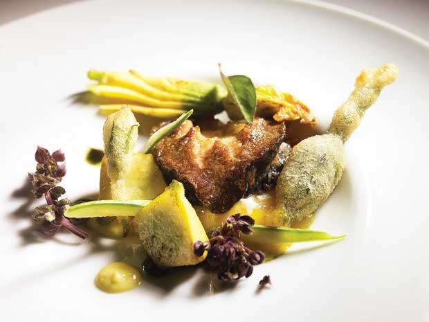 Manresa, Mark Holthusen