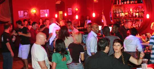 O Bar Grand Cayman