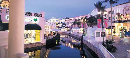 La Isla Shopping Village