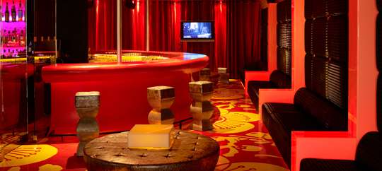 Q Bar
