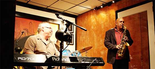 Little E's Jazz Club & Restaurant