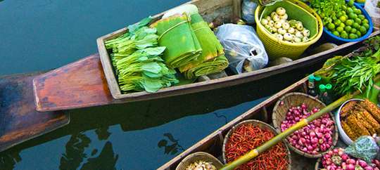 Tha Kha Floating Market