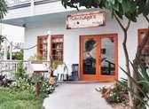 Santiago’s Bodega