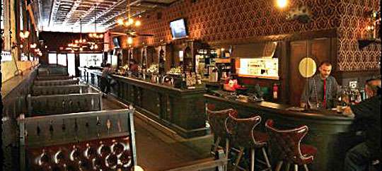 Esquire Tavern