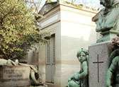 Exploring the Grand Pere Lachaise