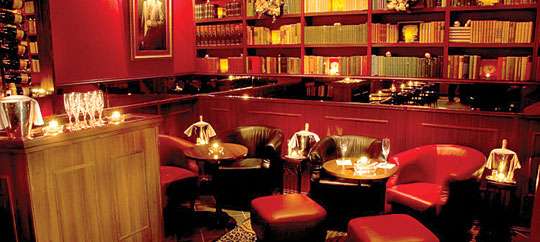 Bar and Books Mánesova