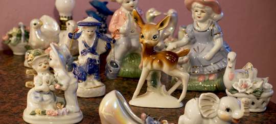 Münchner Poupenstuben und Zinnfiguren Kabinette