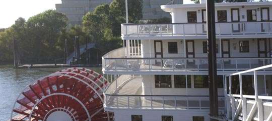 Delta King Hotel